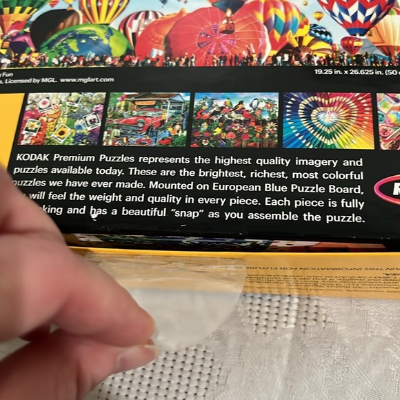 Kodak Premium jigsaw Puzzle Ballooning Fun1000 pc- new box sealed - Picture 5 of 6